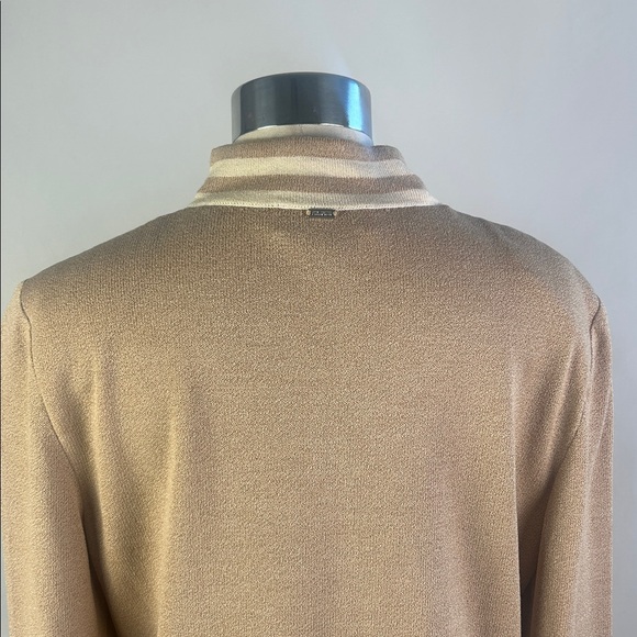 Tan w Wh Trim Zip up Cardigan - Picture 5 of 6